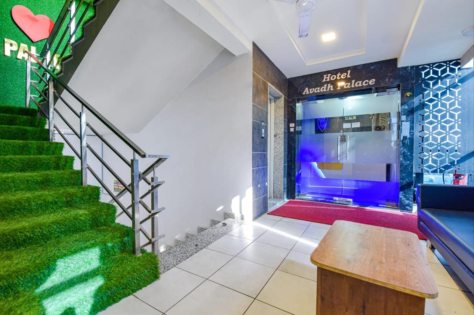 Hotel Avadh Palace, Subhash Bridge, Rto Circle, อาเมดาบัด ภายนอก รูปภาพ