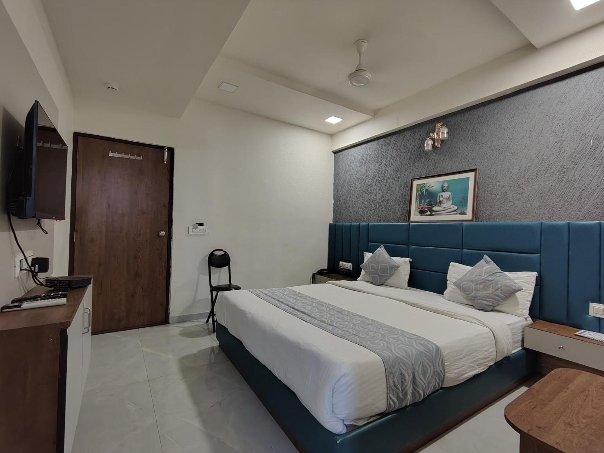Hotel Avadh Palace, Subhash Bridge, Rto Circle, อาเมดาบัด ภายนอก รูปภาพ