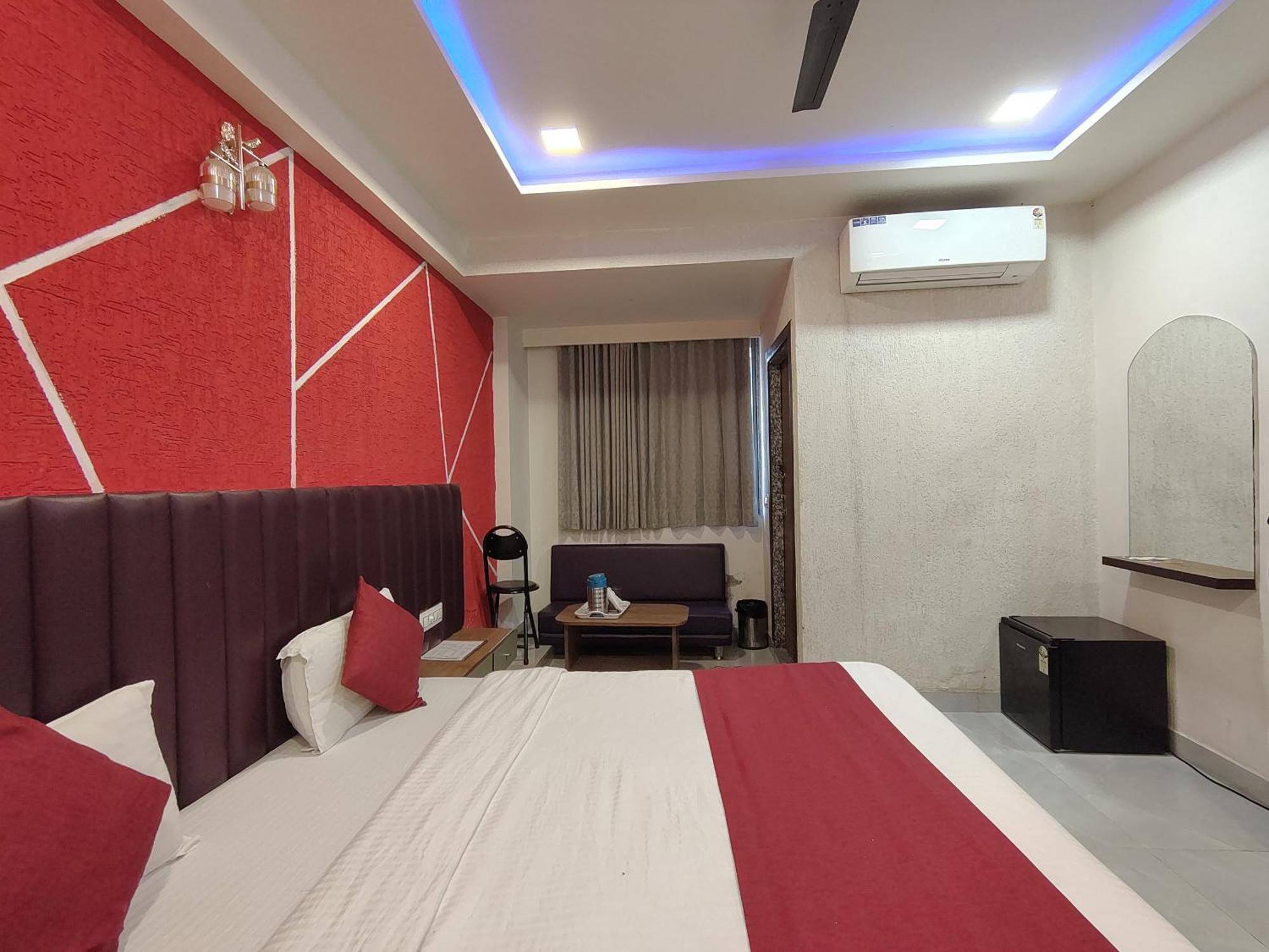 Hotel Avadh Palace, Subhash Bridge, Rto Circle, อาเมดาบัด ภายนอก รูปภาพ